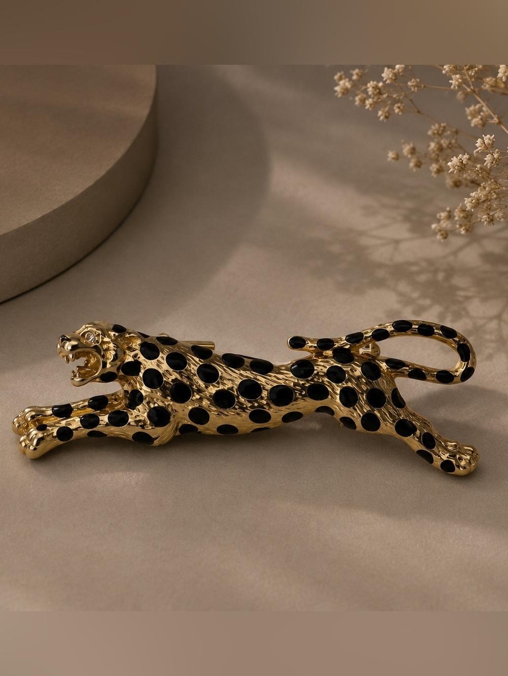Vintage Gold Tone Leopard Brooch Black Enamel Big Cat Pin